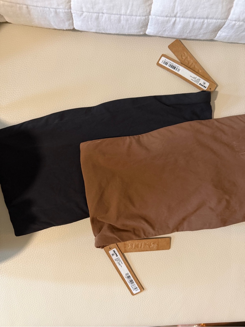 SKIMS Kids Leggings in Black and Brown